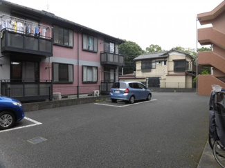 【駐車場】