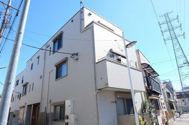 ホワイティアの外観