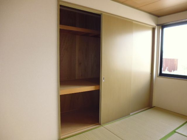 ビアン連島Dの寝室|和室
