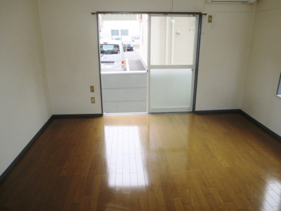 【洋室】 | ビューラー・イノコシ