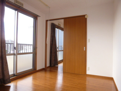 【洋室】 | ビアン連島Ｅ