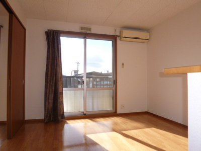 【居間・リビング】 | ビアン連島Ｅ