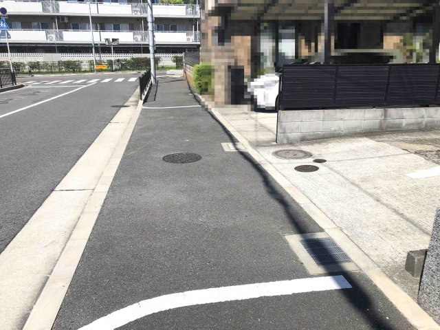 堺市西区家原寺町　戸建の前面道路含む現地写真