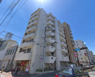 【外観】 | 角部屋につき採光・通風良好！廊下側も人通りが少なくプライバシーを保てます♪