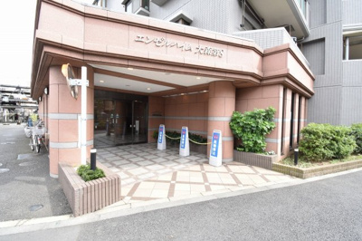 【エントランス】 | エンゼルハイム大森第8 | 京急本線「大森町」駅徒歩9分！忙しい朝が助かる立地、暮らしにゆとりが生まれます♪
