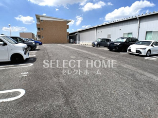 【駐車場】 | 駐車場があるので、車を買う予定の方も安心です