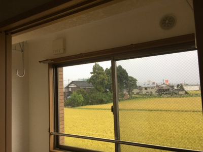【展望】 | グリーンエンジェル | 洗濯物が干せるサンルームです。