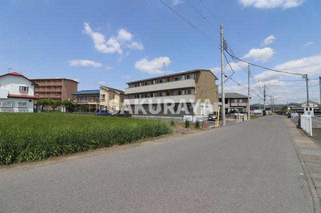 ハピネスの周辺