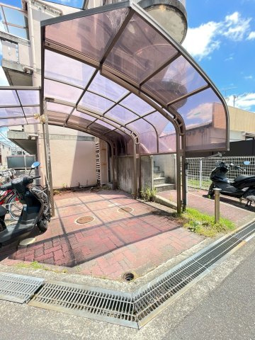 【駐車場】 | フルネスパート1