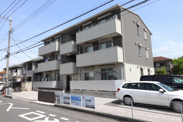 レジーアの外観
