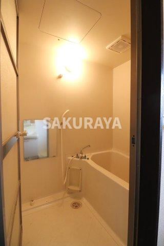 サニーレジデンスの浴室|2024年撮影。現況と異なる場合がございます。