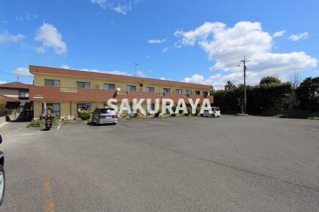 サニーレジデンスの駐車場