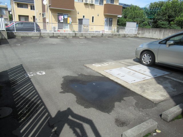 EASTPARK桜田の駐車場