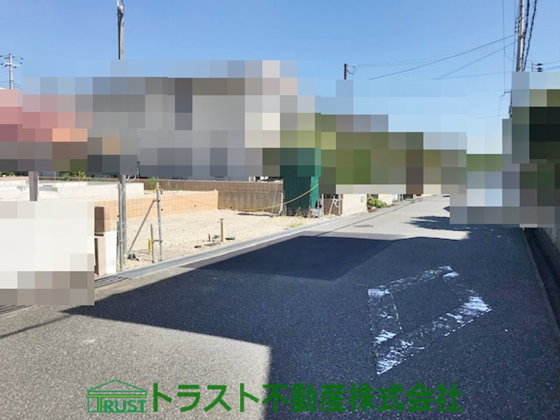 神戸市西区竹の台2期-1号棟　新築戸建の前面道路含む現地写真