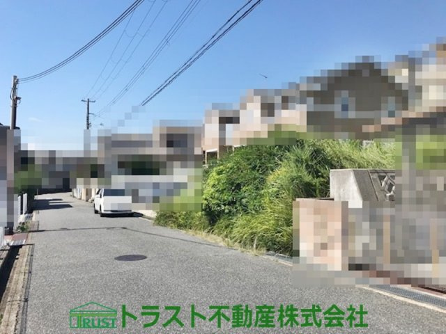 明石市魚住町錦が丘3丁目　土地の前面道路含む現地写真