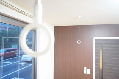 【設備】 | ナチュール白銀　シャーメゾン | 室内物干しフック（取り外し可能）