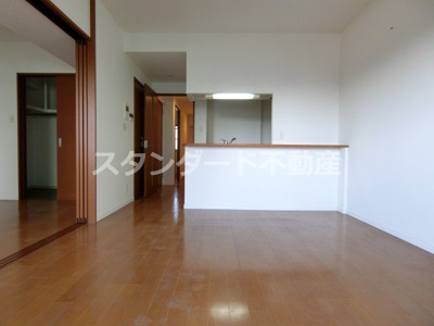 【居間・リビング】 | ベリー海老江