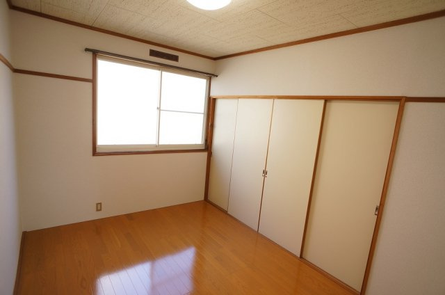 【寝室】 | メゾンクワトロ