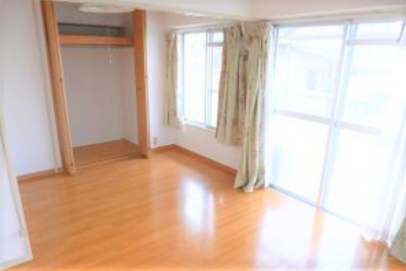 フラワーガーデンの内装|内装もきれいです