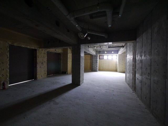 ライフコート富雄　店舗の内装