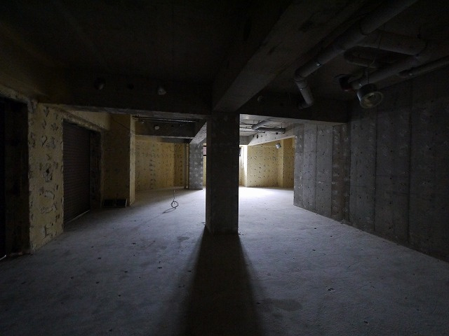 ライフコート富雄　店舗の内装