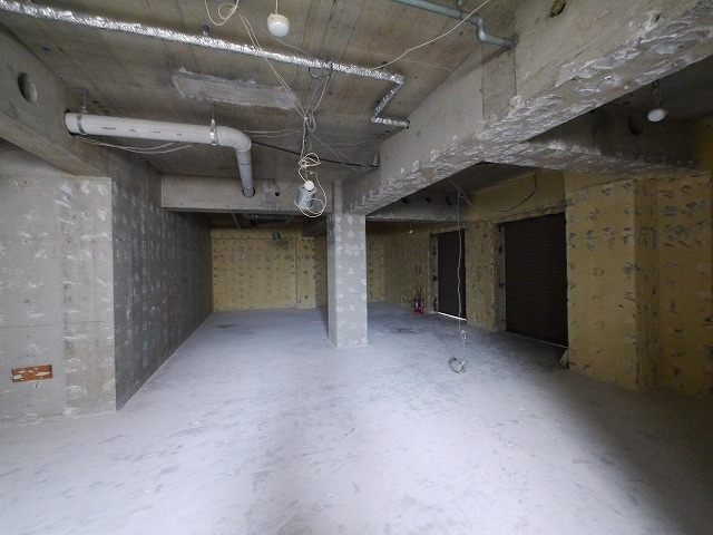 ライフコート富雄　店舗の内装