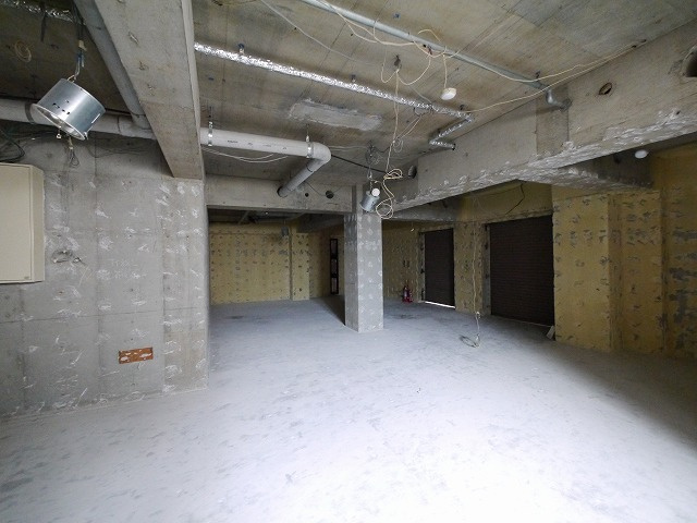 ライフコート富雄　店舗の内装