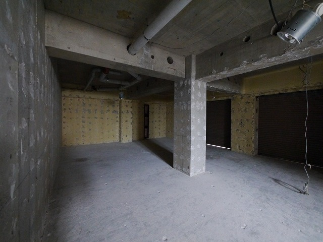 ライフコート富雄　店舗の内装