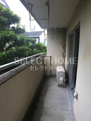 【バルコニー】 | ガーデン上地 | バルコニー付きです