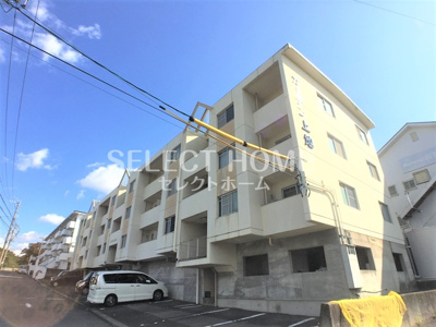 【外観】 | ガーデン上地 | 外観は落ち着いています