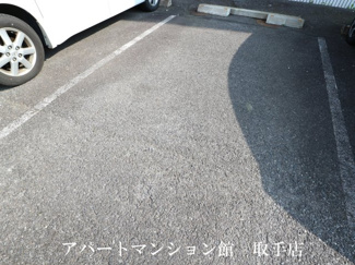 【駐車場】