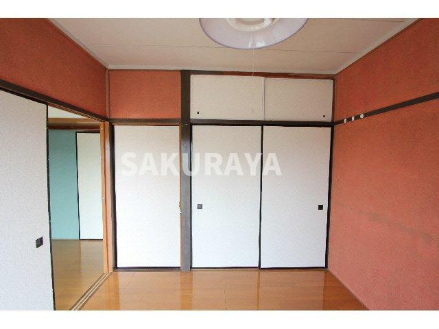 あたごハイツの洋室