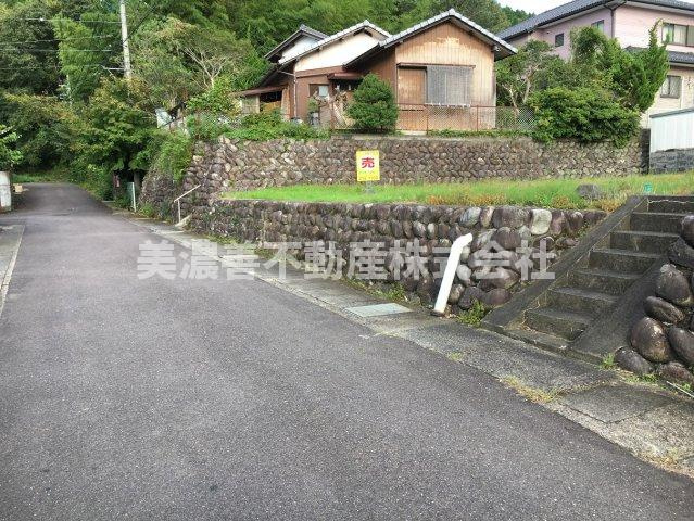 ３０７５９　岐阜市三田洞東土地の前面道路含む現地写真