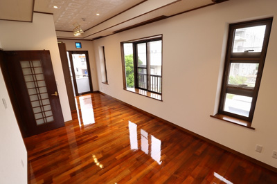 【洋室】 | 西原町上原2丁目　住宅兼アパート | 戸建部分