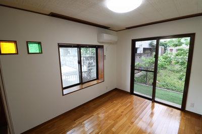 【洋室】 | 西原町上原2丁目　住宅兼アパート | 戸建部分