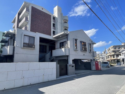 【外観】 | 西原町上原2丁目　住宅兼アパート | 戸建部分