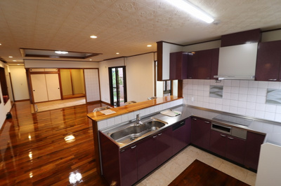 【キッチン】 | 西原町上原2丁目　住宅兼アパート | 戸建部分