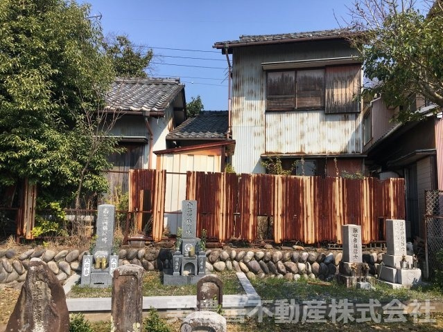 ４４７２７　岐阜市長良土地の外観