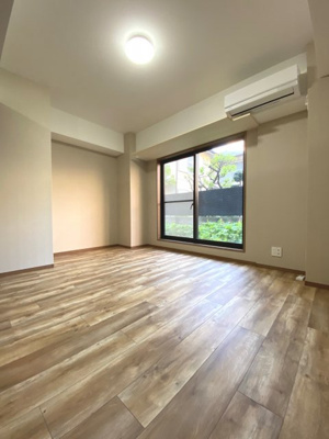 【洋室】 | カテリーナ梅ヶ丘 | 1階の洋室