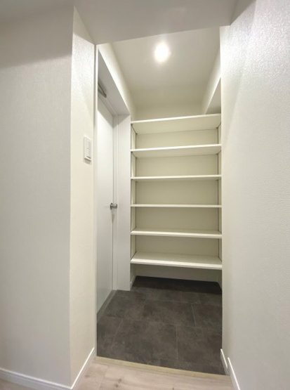 【玄関】 | カテリーナ梅ヶ丘 | 2階の玄関です