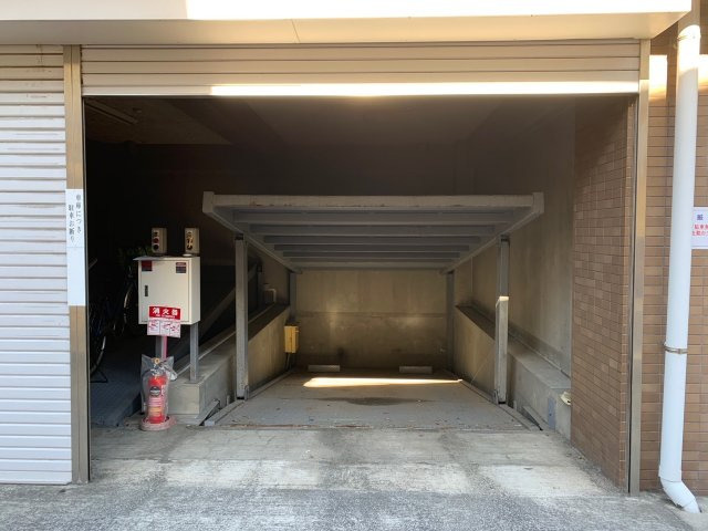 【駐車場】 | カテリーナ梅ヶ丘 | 所有権付き機械式駐車場上下２台(車種制限有り、18.15㎡)