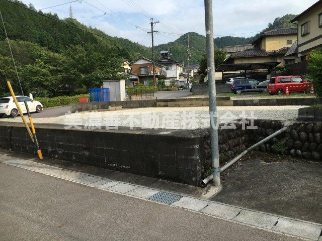 ４８８９４　山県市高富土地の外観