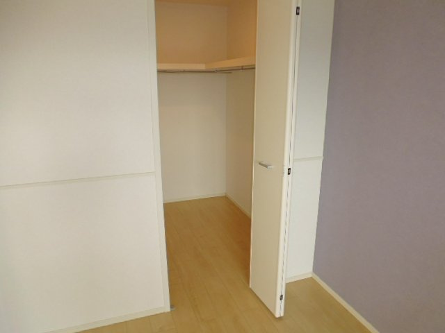 ポース　アザリーⅠの収納|ウォークインクローゼット