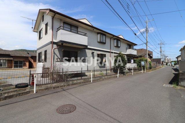 コーポクリオーネの周辺