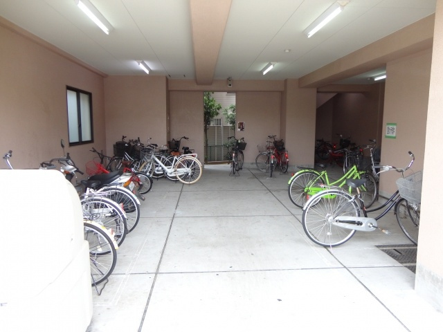 【その他共用部分】 | サンエスパシオ美園 | ☆屋根付き駐輪場☆