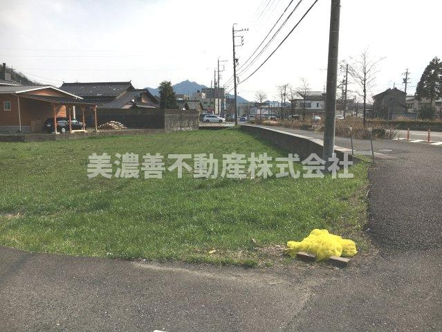 ４９７６２　岐阜市岩崎土地の外観