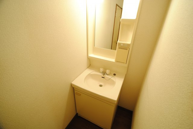 サンフィールドの独立洗面台|※現況優先
