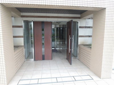 【エントランス】 | ミオカステーロ横濱中山 | 横浜市営地下鉄グリーンライン「中山」駅徒歩11分！