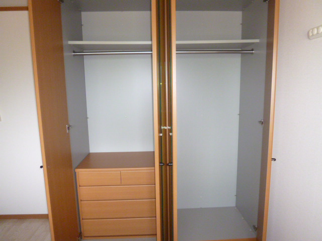 ＫＴセブンパレスの収納|クローゼット