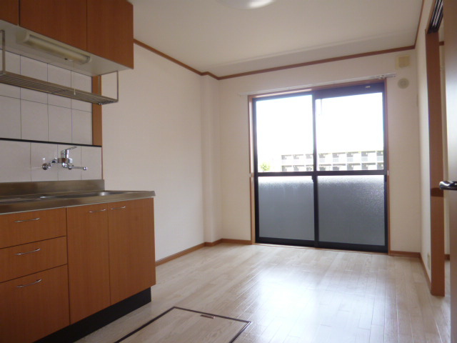 ＫＴセブンパレスの居間・リビング